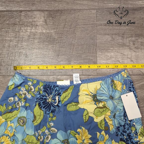 Old Navy Juniors Floral Pull On Skirt Size 1 - Picture 3 of 5